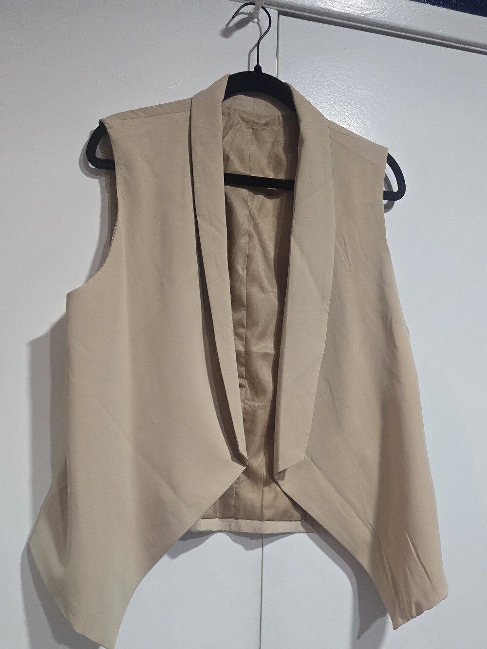 Sleeveless Shawl Collar Vest - Cream